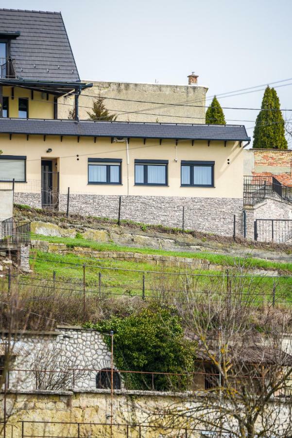 Rozsa Voelgy Apartman Eger Zewnętrze zdjęcie